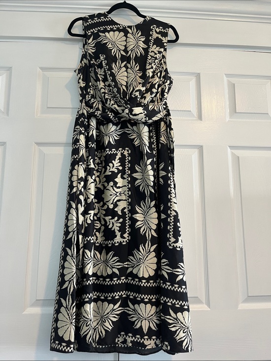 Primark Dresses & Skirts - Primark Black & Cream Printed Midi Dress - Women's